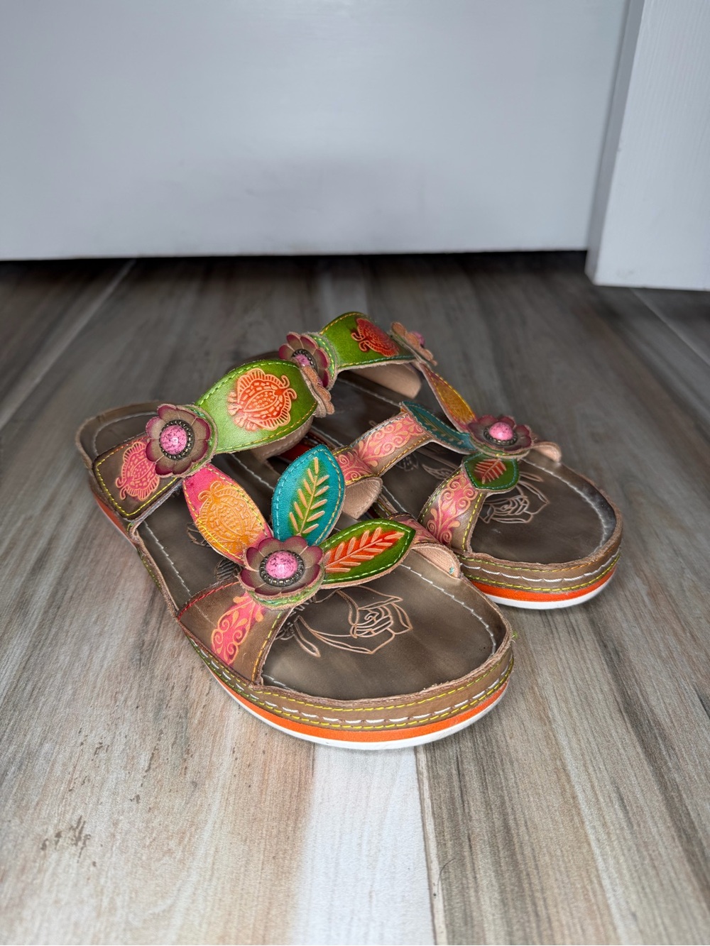Colorful Floral Leather Slide Sandals - Multicolor